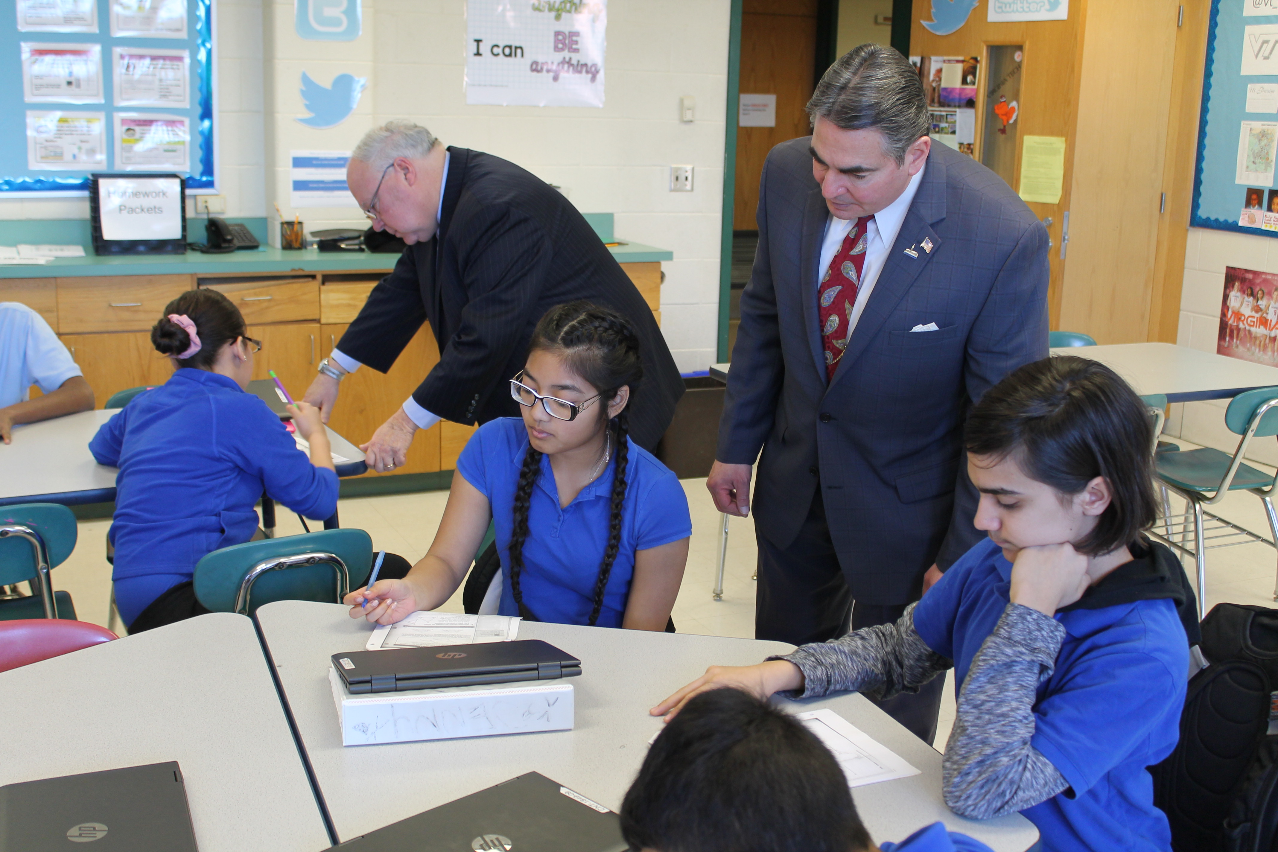 Chestnut Accelerated Middle School Debuts Math Program That’s as Unique