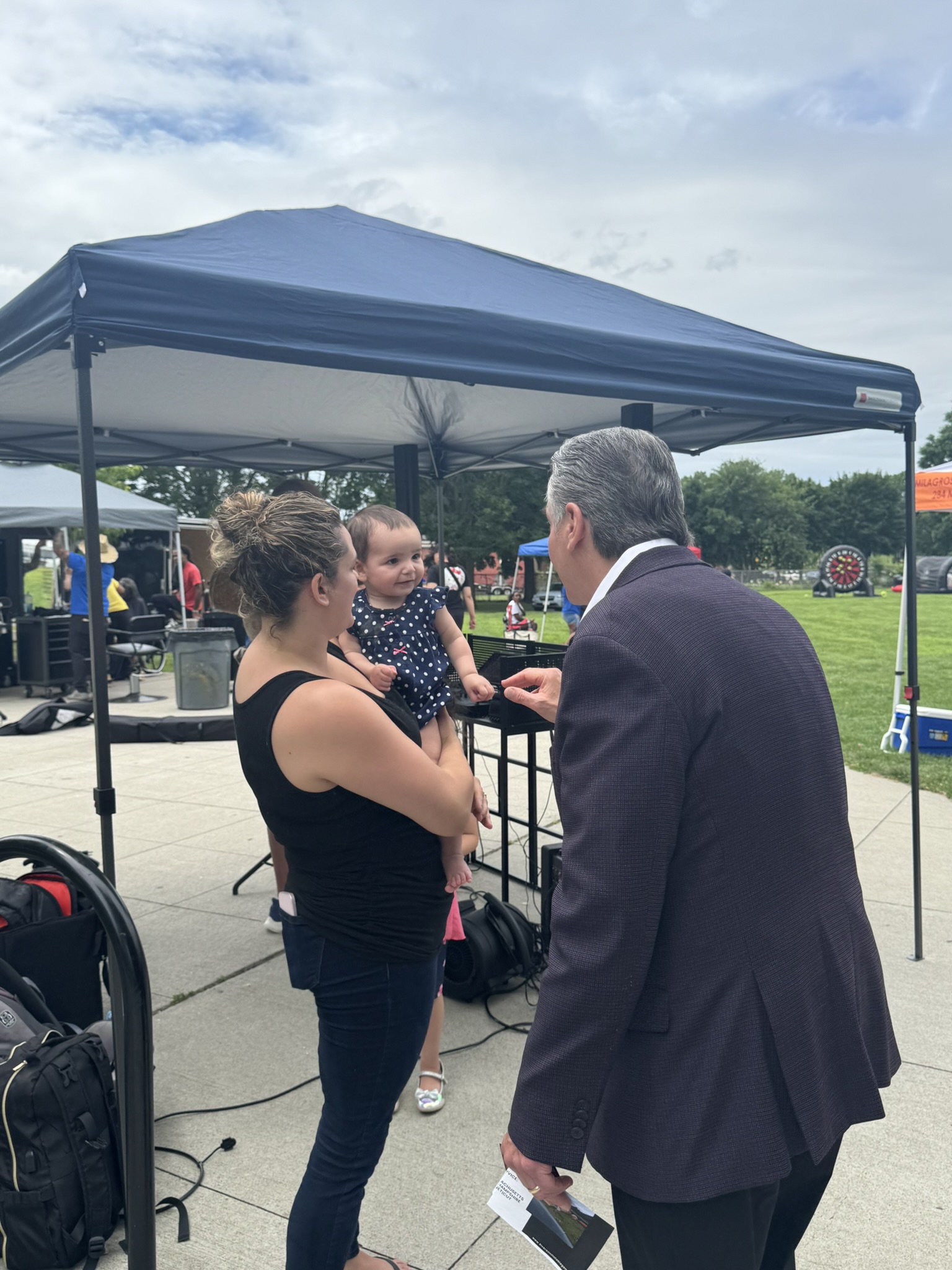 Mayor Sarno stopped by the New North Citizens’ Council’s Family Field ...