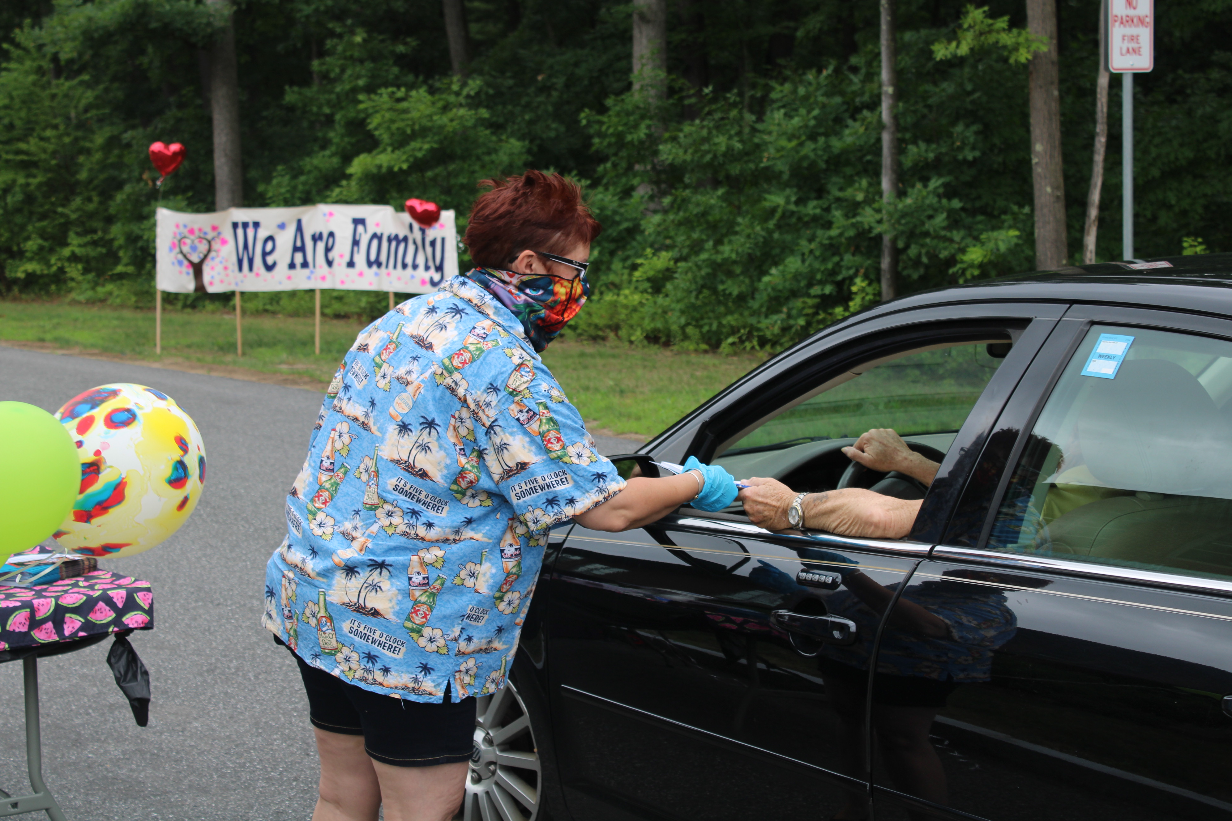 Mayor Sarno Attended Family Reunion DriveThrough Parade for