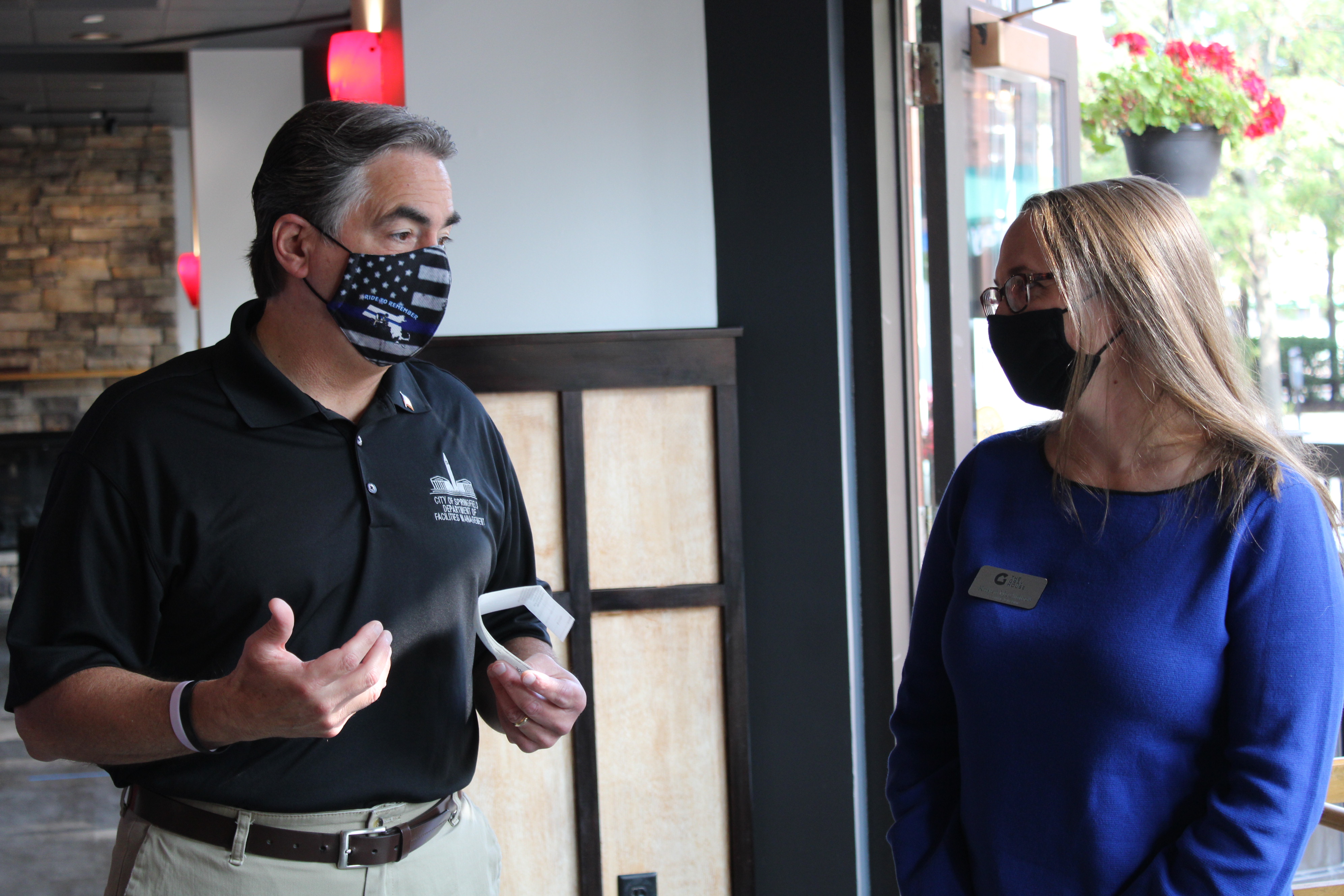 Mayor Sarno Kicked Off Hot Table Fundraiser to Benefit the Gray House