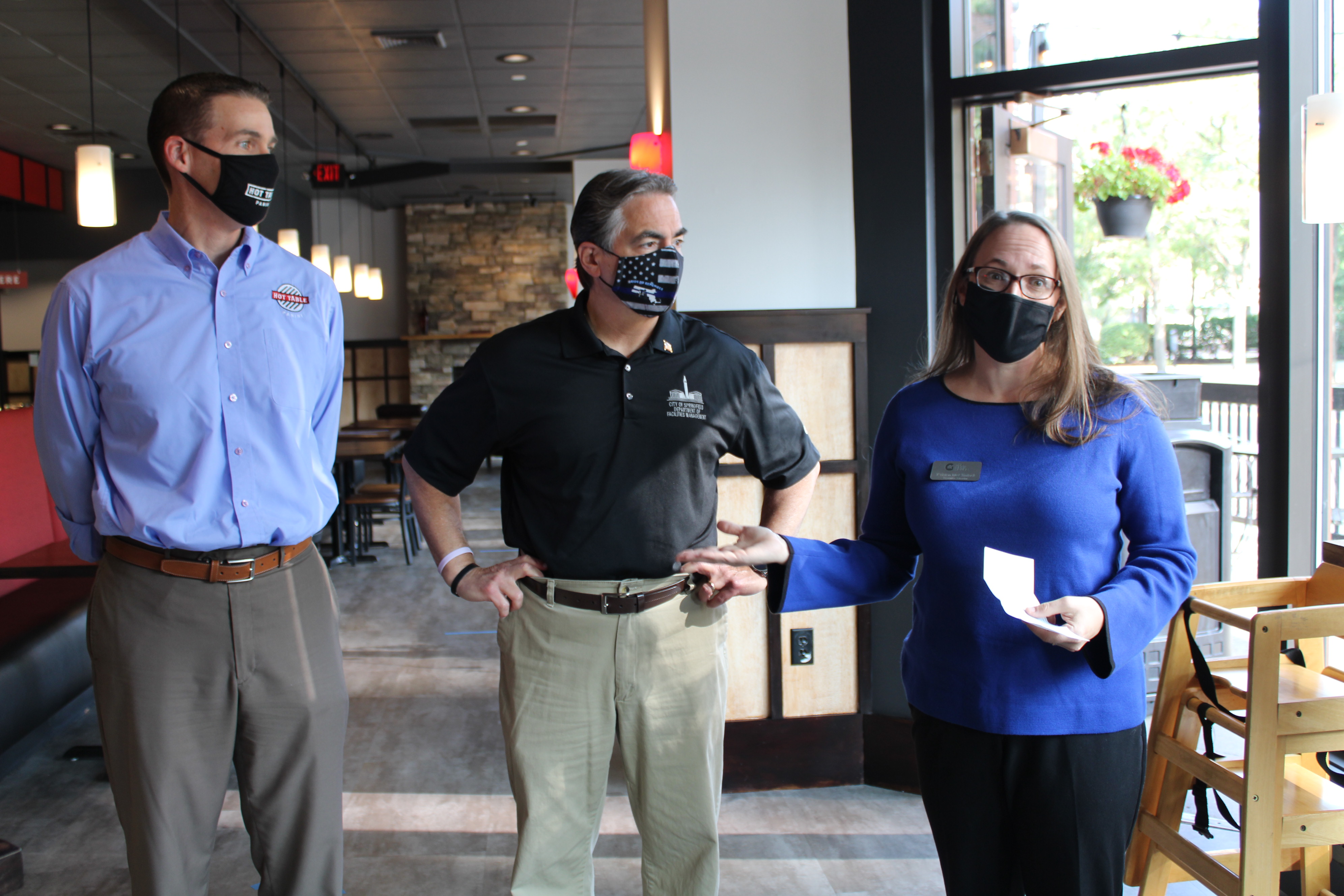 Mayor Sarno Kicked Off Hot Table Fundraiser to Benefit the Gray House