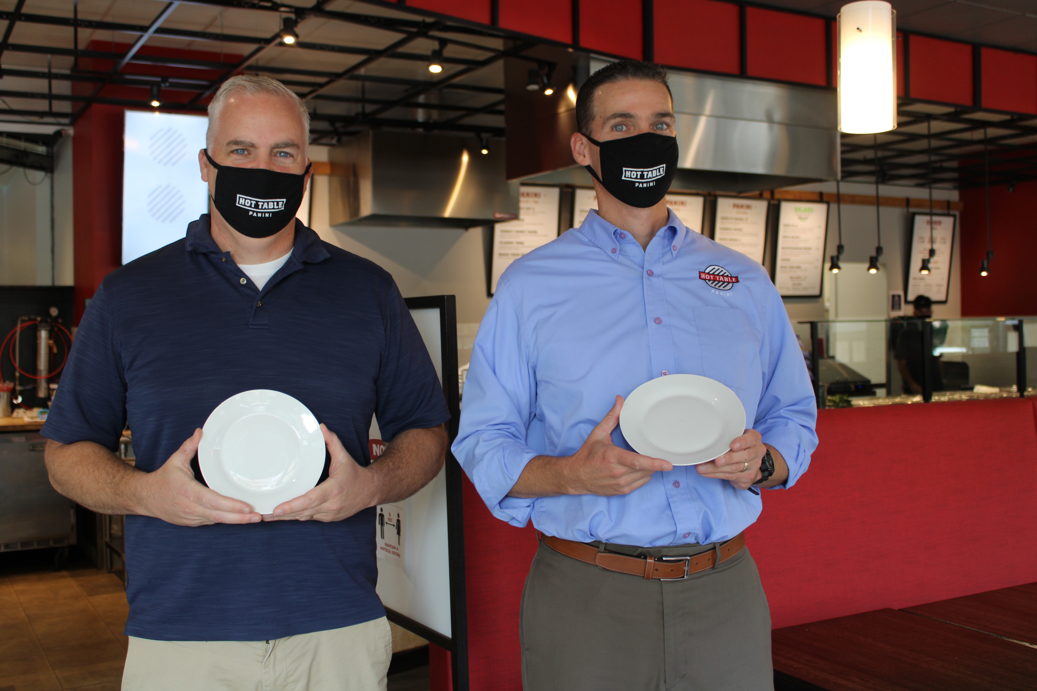 Mayor Sarno Kicked Off Hot Table Fundraiser to Benefit the Gray House