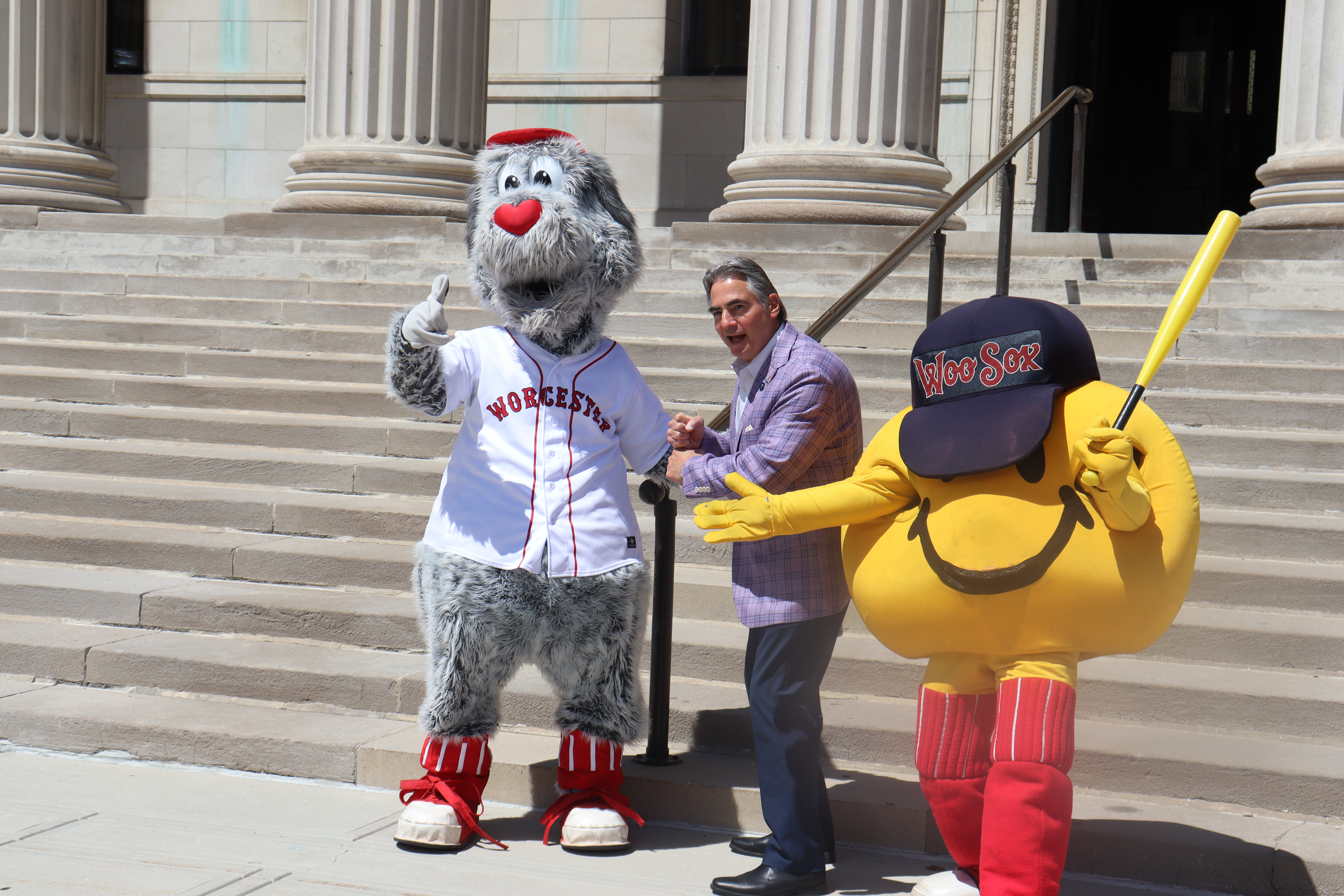 Mayor Sarno Welcomes Worcester Woo Sox for Visit to Springfield: City of  Springfield, MA