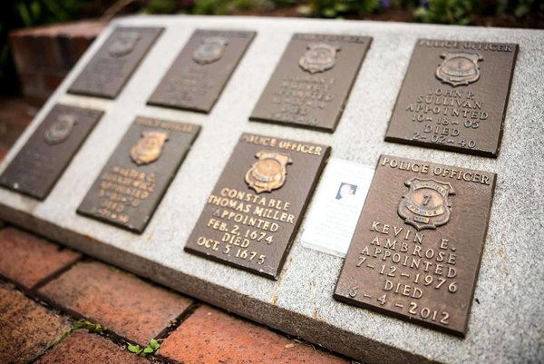 police monument, bronze plaques