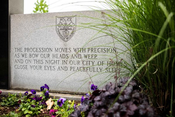 Monument procession stone